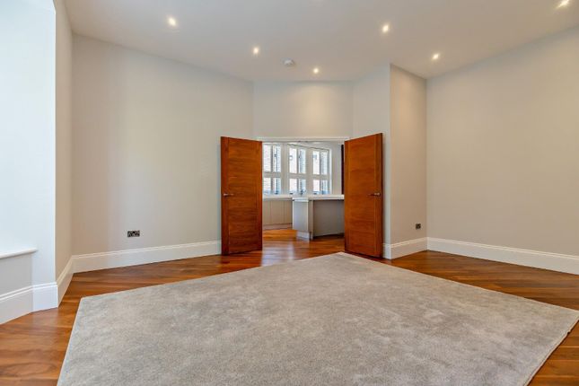 8646631-Interior19-800.Jpg