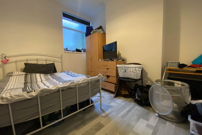 59, Moy Road, Cardiff photo 3