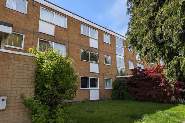 Flat to rent in Limbrick Court, Tile Hill, Coventry