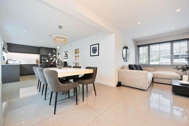21, Hunterfield Place, Carluke photo 4