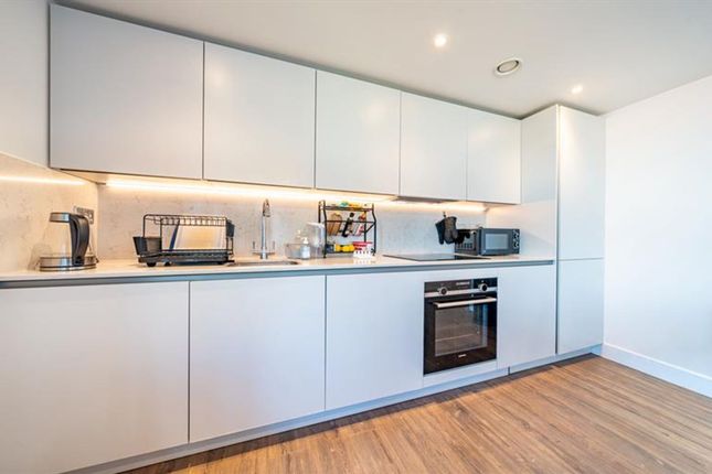 Apt 42, The Waterside Apartments Pavilion Road, Nottingham photo 2