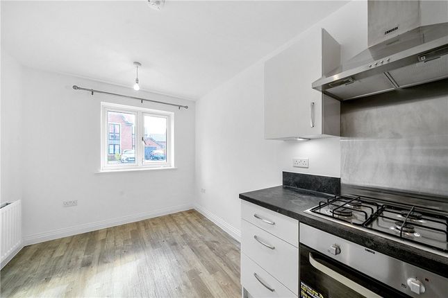 12, Fearnley Close, Milton Keynes photo 5