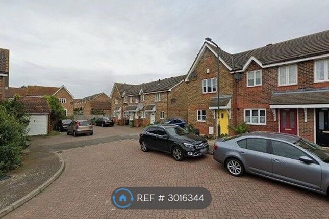 Troon Close, London photo 2
