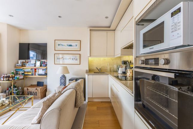 35B, Stephendale Road, London photo 4