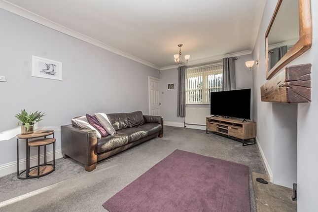 12 Burnwells, Thackley photo 3