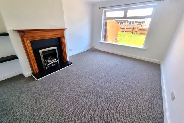12, Brynheulog, Caerphilly photo 2