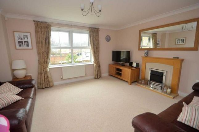 56, Porthallow Close, Orpington photo 2