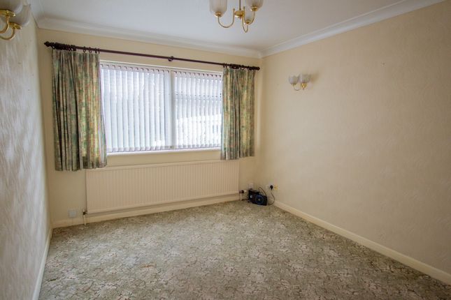 24 St Anthonys Close, Ottery St Mary photo 3
