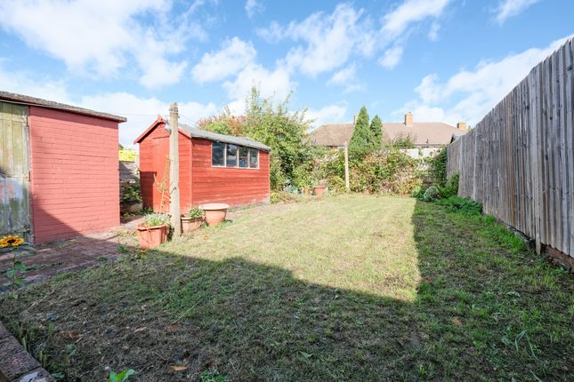 55, Petten Grove, Orpington photo 4