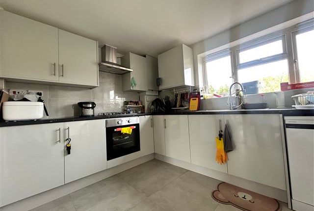Terraced house to rent in Hertford Place, Bletchley, Milton Keynes