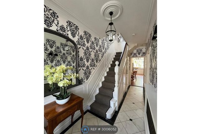 Blenheim Road, Bickley, Bromley photo 2
