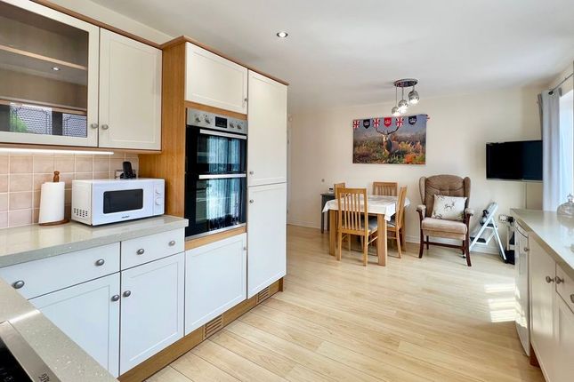 8, Wisteria Way, Scunthorpe photo 3