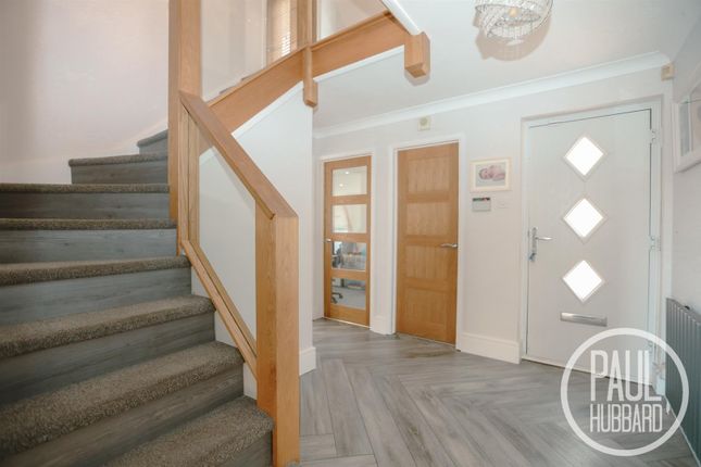 2, Birch Close, Lowestoft photo 4