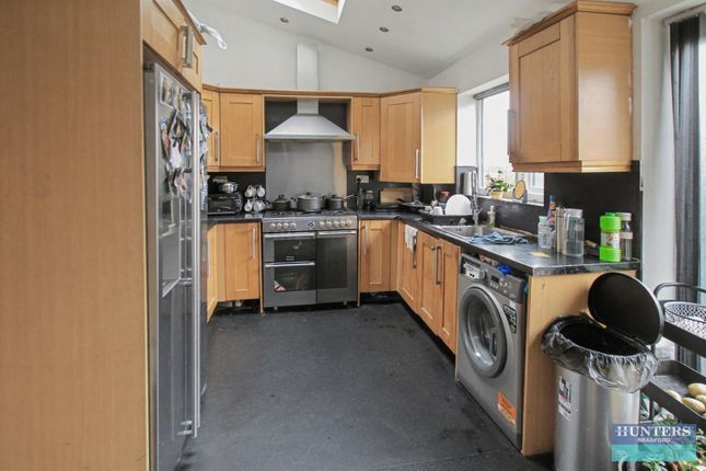 2, Wrigley Avenue, Bradford photo 4