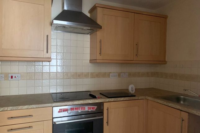 Flat 2, 22, Tapestry Gardens, Merseyside photo 4