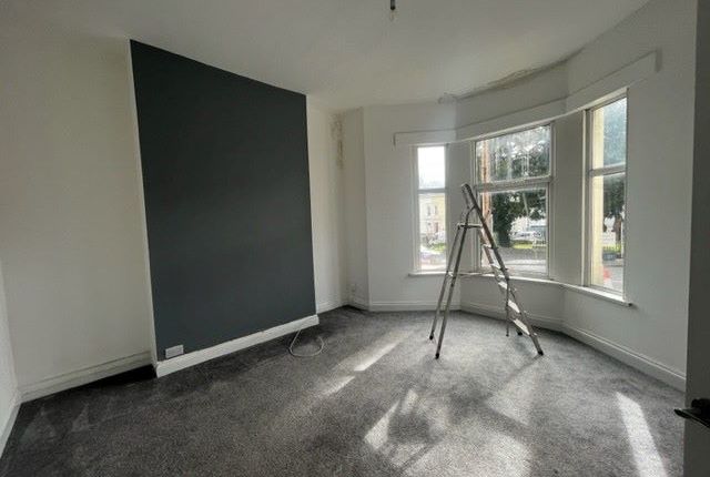 Flat for sale in Ground Floor Flat, 16 Clytha Square, Newport