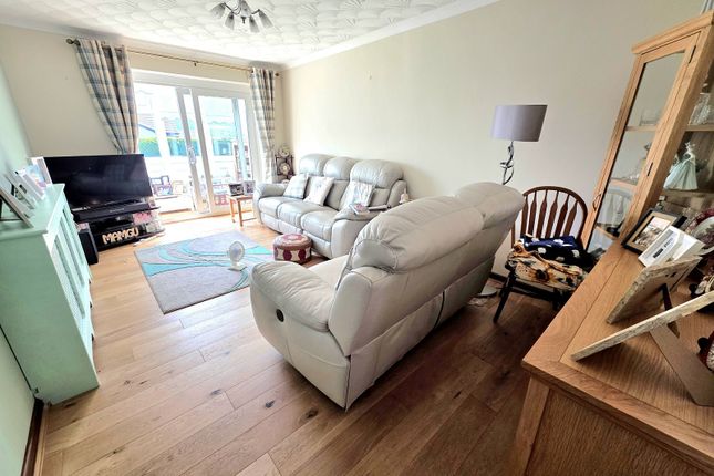 62, Pencaerfenni Park, Swansea photo 4
