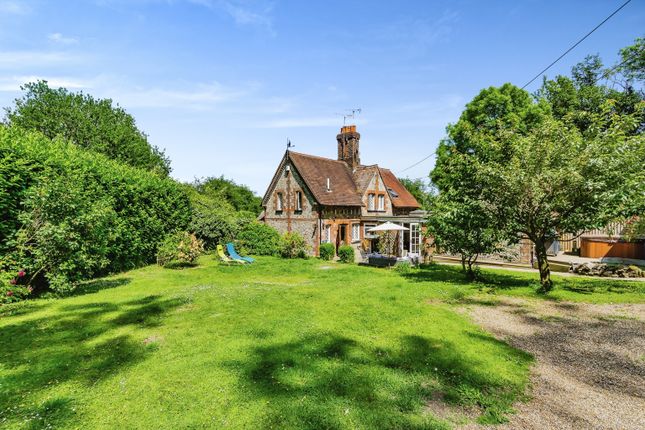 Thumbnail Semi-detached house for sale in Limpsfield Road, Warlingham
