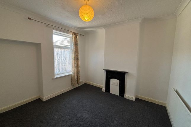 Flat 2, 180 Water Street, Port Talbot photo 2