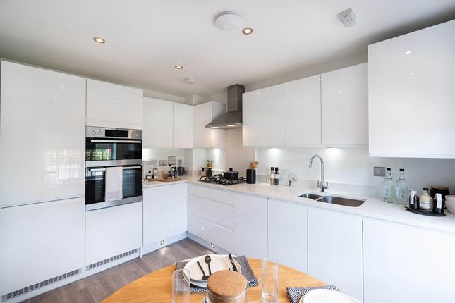 The Redford - Plot 42, Arborfield Heights, Nine Mile Ride Extension, Arborfield Green photo 3