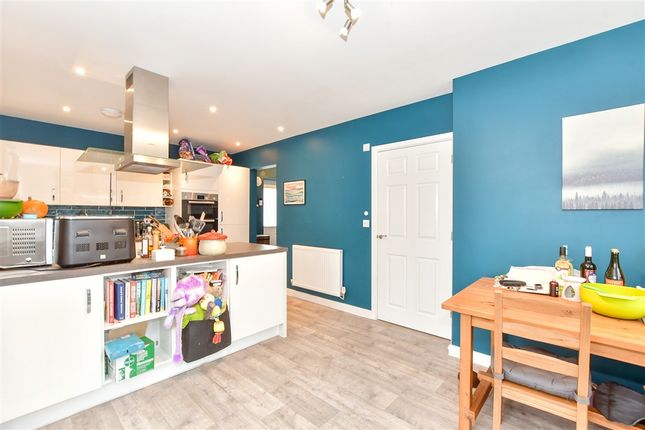 Utah Close, Fareham photo 4