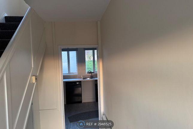 Halbrow Crescent, Bristol photo 2