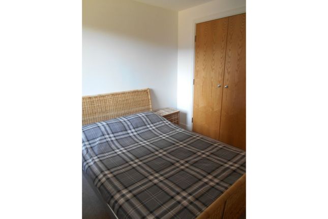 Flat for sale in Victoria Wharf, Cardiff