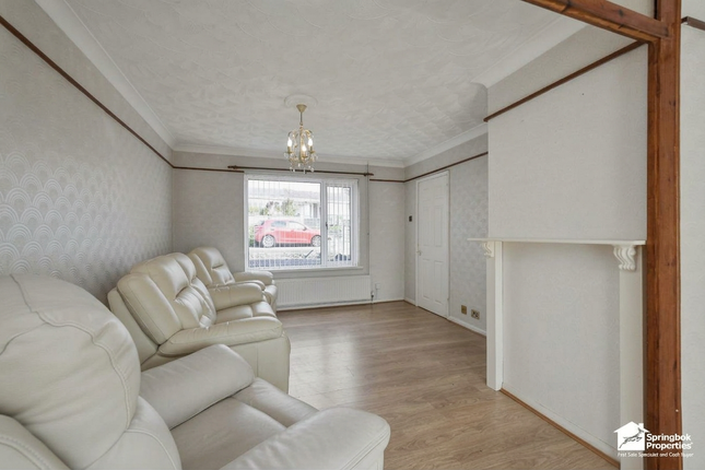 34, Bryn Siriol, Llanelli photo 2