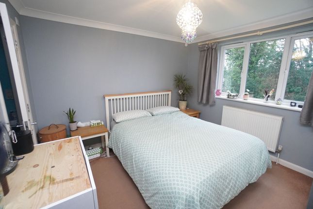 Flat 8 Conifer Rise, Goodearl Court, Conifer Rise, High Wycombe photo 4