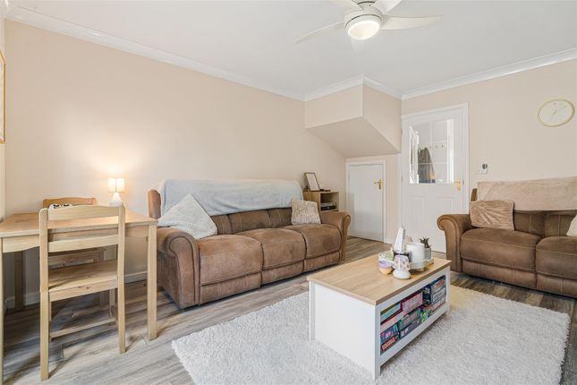 32, Gilder Way, Barnsley photo 4