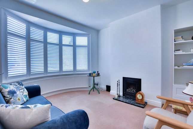 14 Wyndale Road, Leicester photo 2