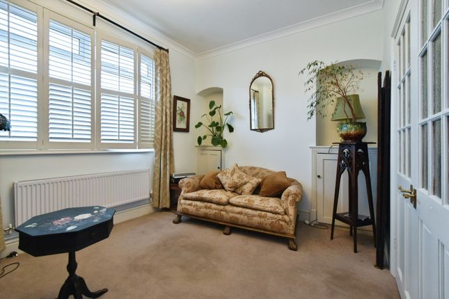 103, College Street, Carmarthenshire photo 3