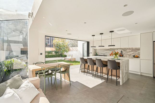 47 Fermoy Road, London photo 4