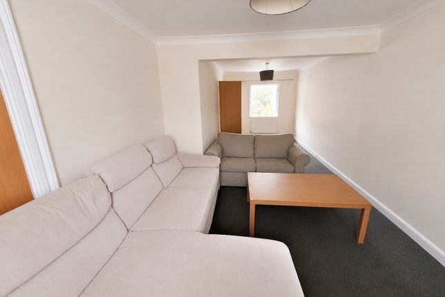 3, Reeds Place, Gosport photo 3