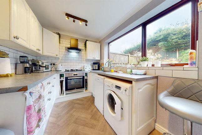 42, Maple Close, Billinge photo 3