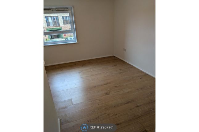 Clements Court, Green Lane, Hounslow photo 2