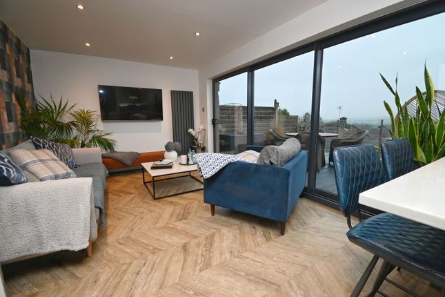 13, Melvinia Crescent, Barnsley photo 4