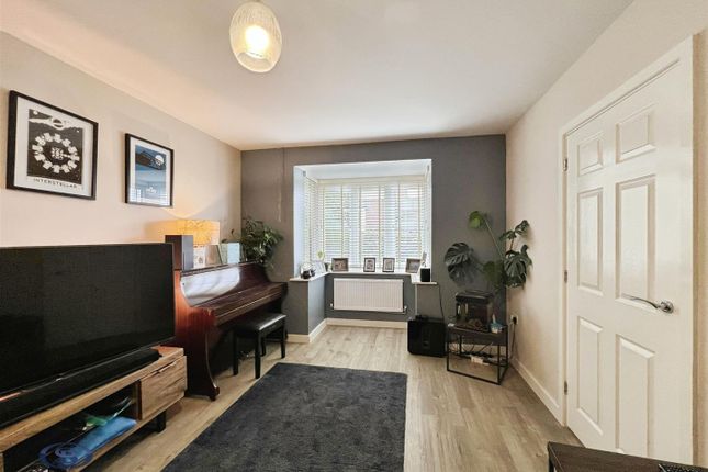 49, Lomas Way, Congleton photo 3