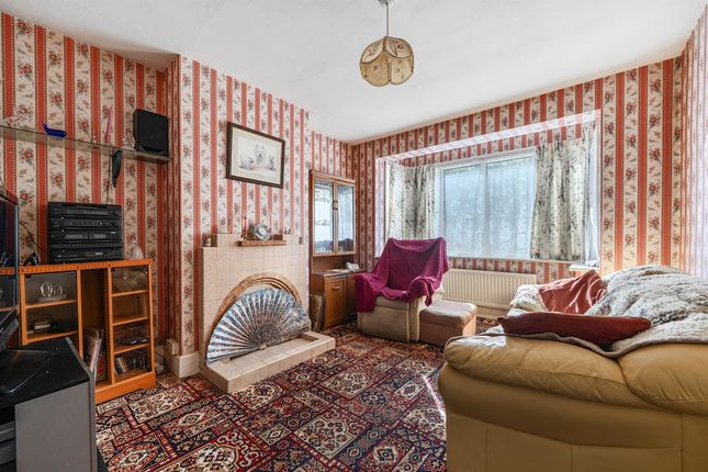 163, Boyn Valley Road, Maidenhead photo 2