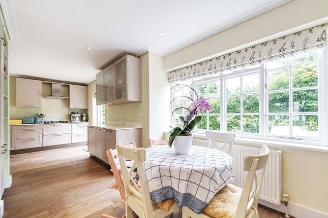 5, Brookland Close, London photo 4