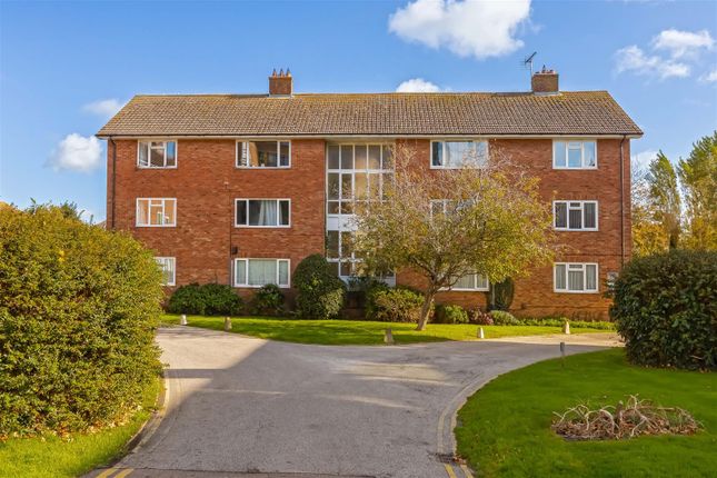 Meadway Court_17.Jpg