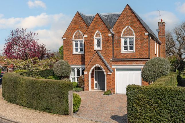 Thumbnail Detached house to rent in Fitzgerald Road, Thames Ditton