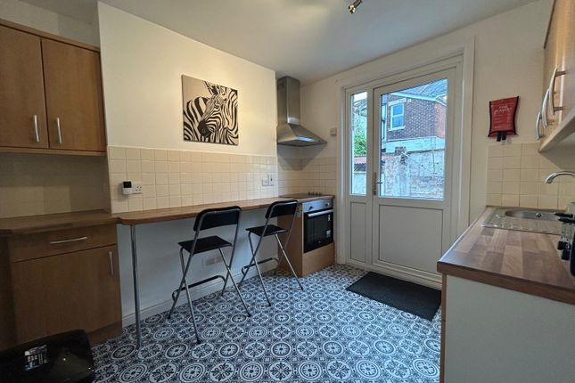 10, Rosewood Terrace, Exeter photo 4