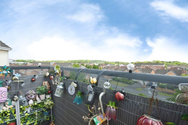 8 Aston House,, Horse Chestnut Close, Derbyshire photo 4
