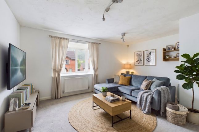 9 Hotspur Drive, Nottingham photo 2