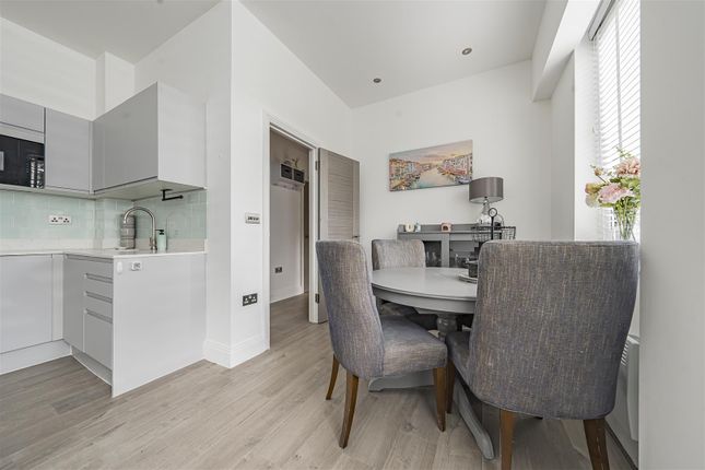 Flat 15, Keel House, Frayswater Place, Uxbridge photo 4