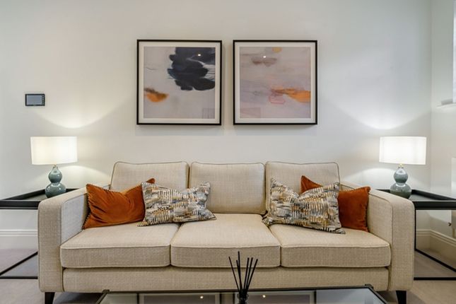 13 Palace Wharf Rainville Road, London photo 5
