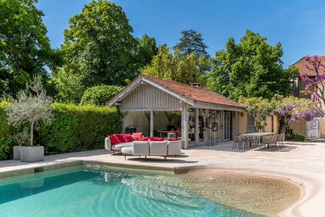 Villa for sale in Troinex, Genève, Switzerland