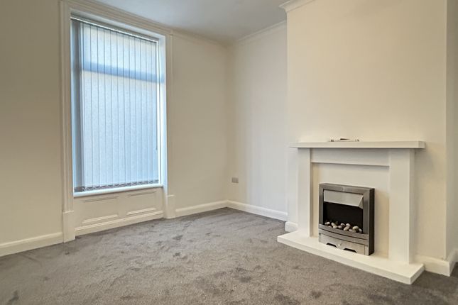 27, Whitacre Street, Huddersfield photo 2