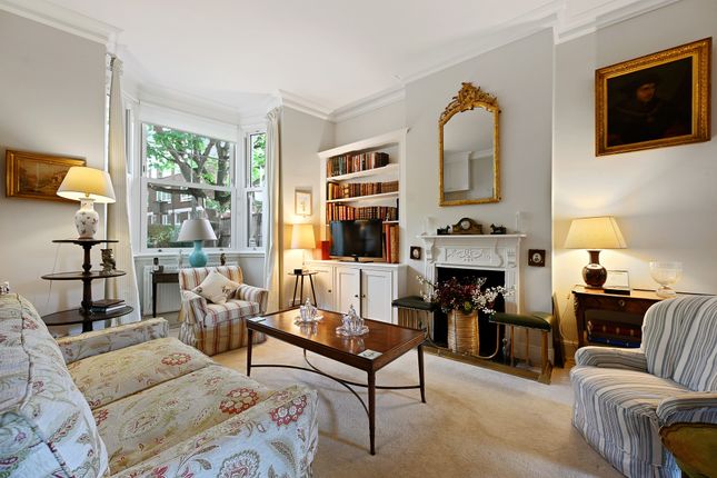31, Surrey Lane, Battersea, London, SW11 photo 2